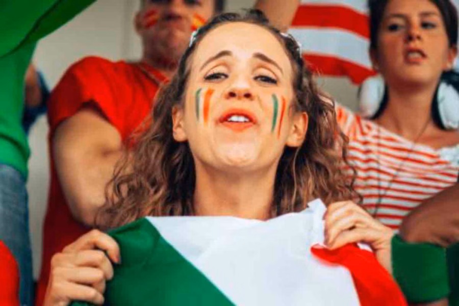 Tifosa italiana in lacrime