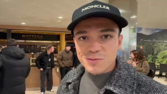 Le prime immagini del ritorno di Raspadori in Italia