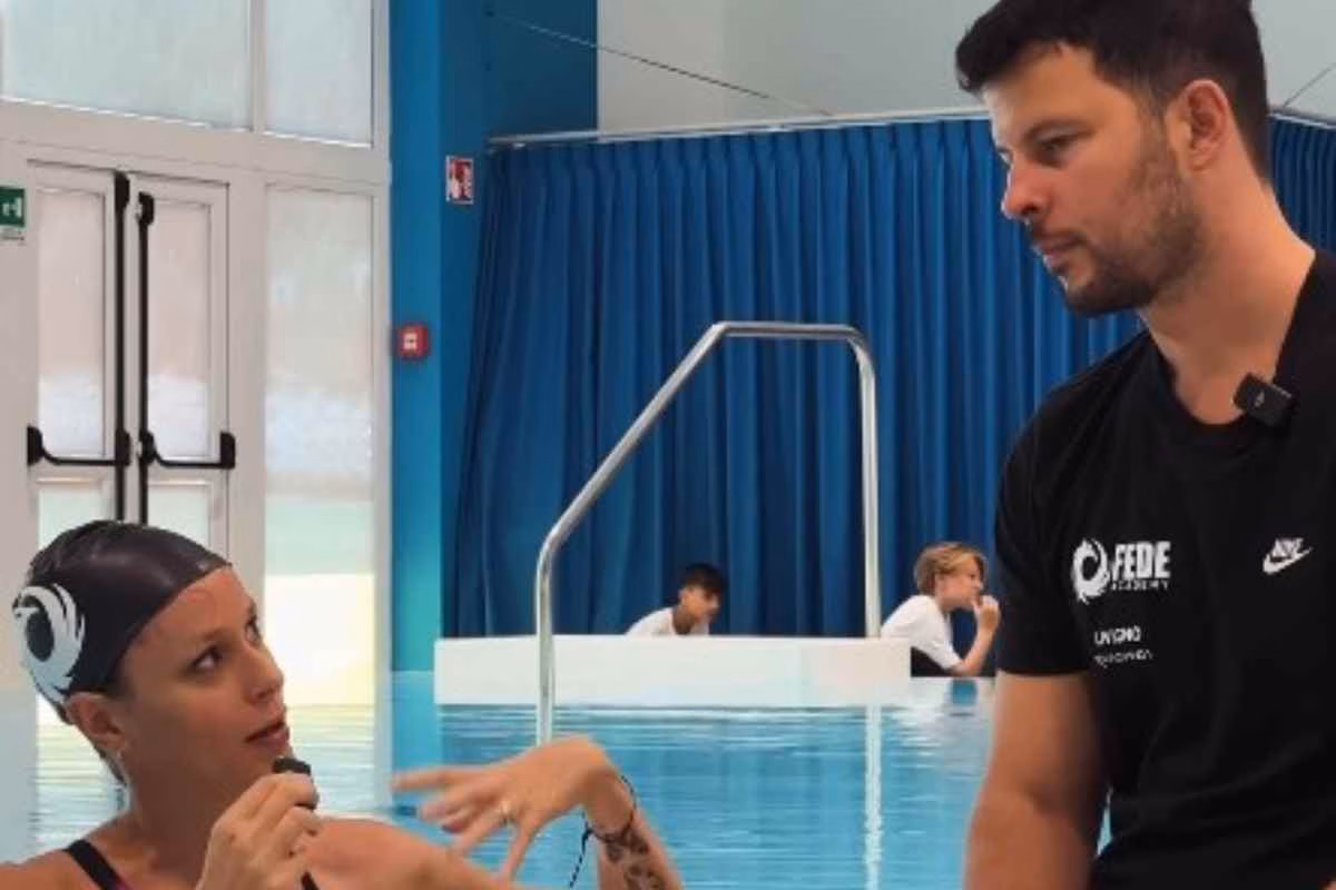 Federica Pellegrini e Matteo Giunta in piscina