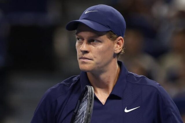 Jannik Sinner stoccata