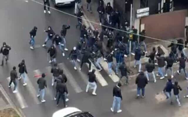 Como-Bologna, scontri fuori dallo stadio, le immagini
